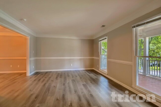 Foto del edificio - 2229 Century Oaks Ln