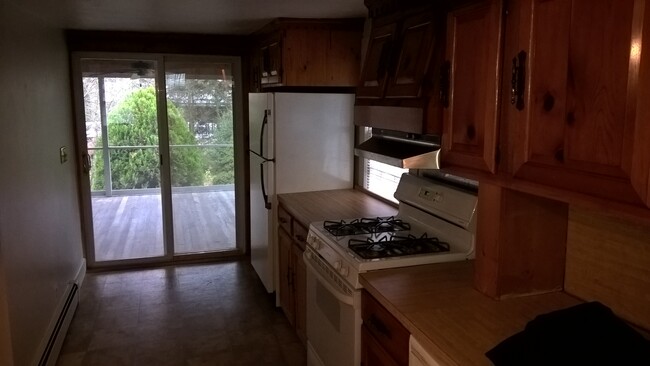 Building Photo - 37 Richmondville Ave
