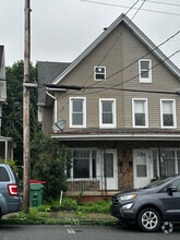 Building Photo - 229 Coal St