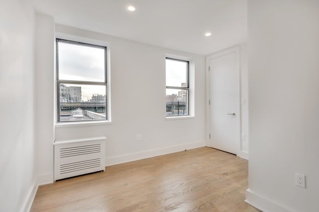 Building Photo - 3755 77th St