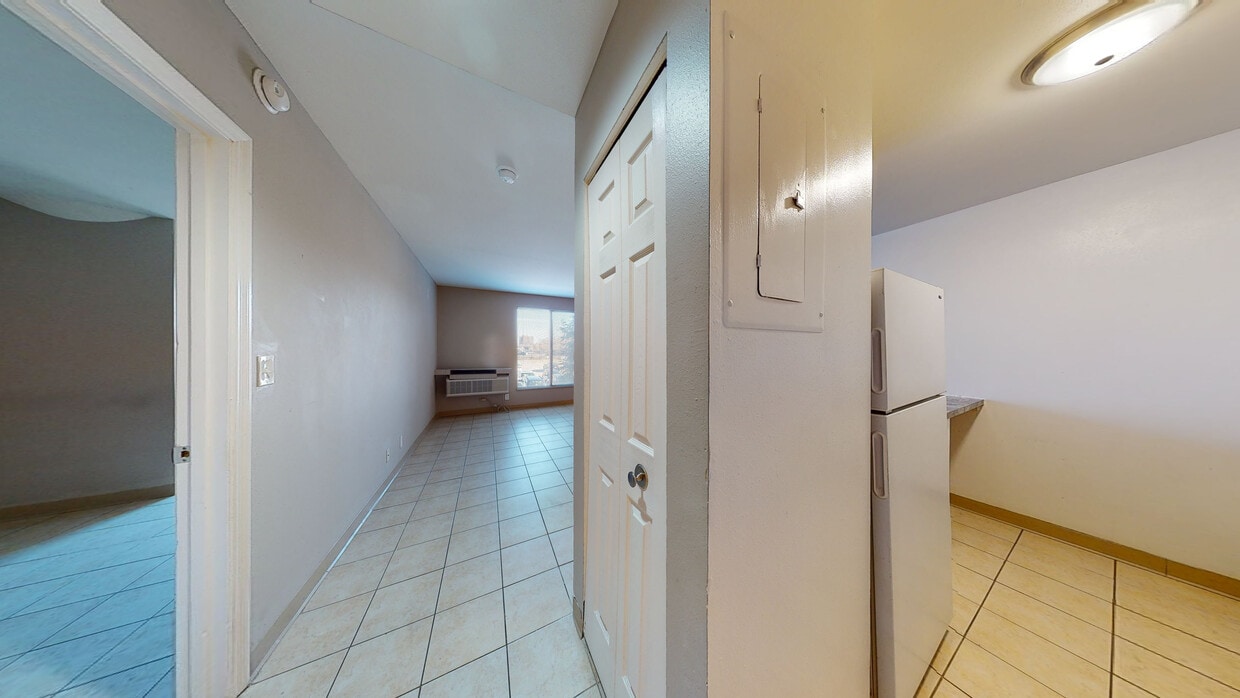 Photo - Delmar Loop Apartments