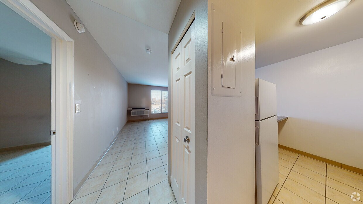 Photo - Delmar Loop Apartments