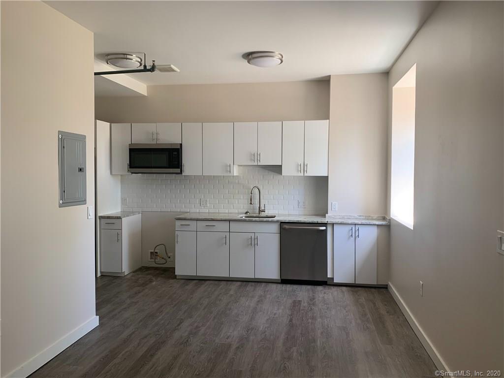 Foto principal - 1435 State St