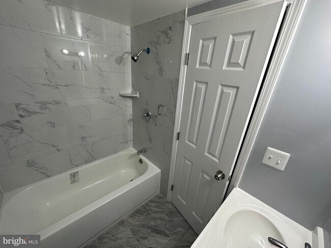 Foto del edificio - 8206 Red Wing Ct