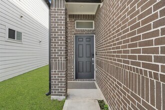 Building Photo - 6405 Leopold Star Ln