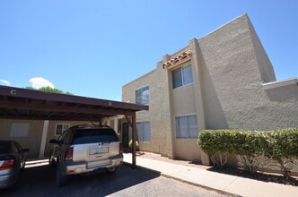 Building Photo - 4301 Plaza Vista