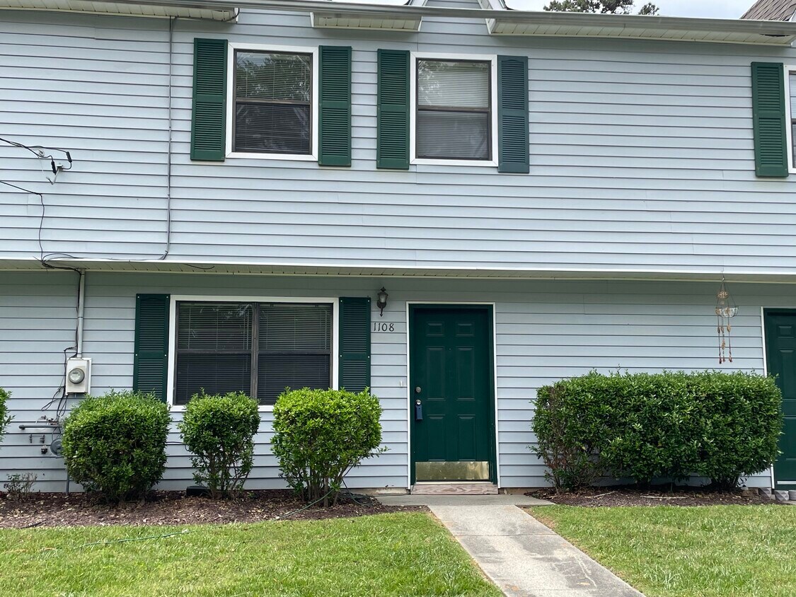 1108 Cousins Rd, Woodstock, GA 30188 Townhome Rentals in Woodstock GA