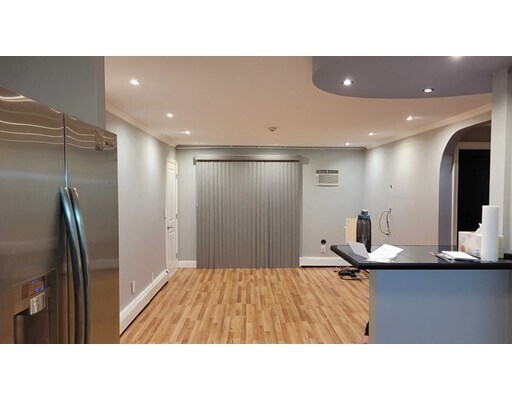 Foto del edificio - 141 Pierce St