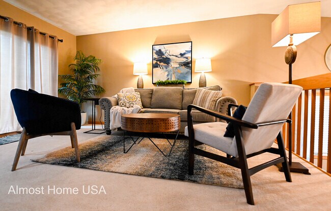 Foto del edificio - 2119 Cloudview Ct