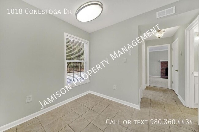 Foto del edificio - 1018 Conestoga Dr
