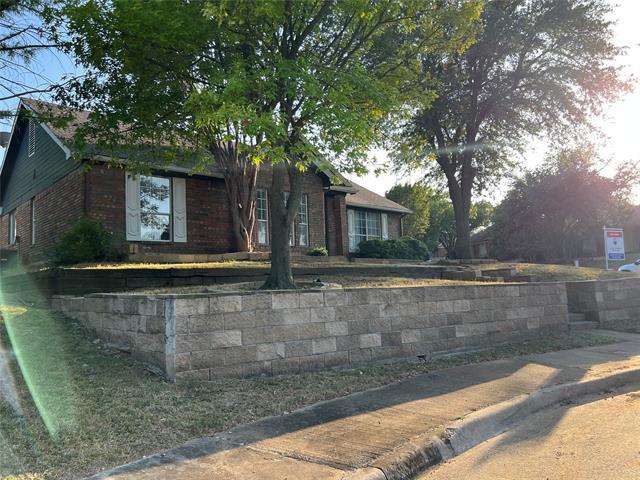 Building Photo - 7416 Saddleridge Dr