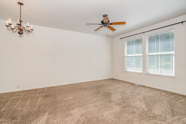 Foto del edificio - 3 bedroom townhome in Northeast Colorado Springs