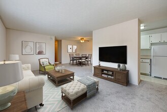 2BD, 1.5BA - 968SF - LIVING ROOM - North Church Towers Apartments