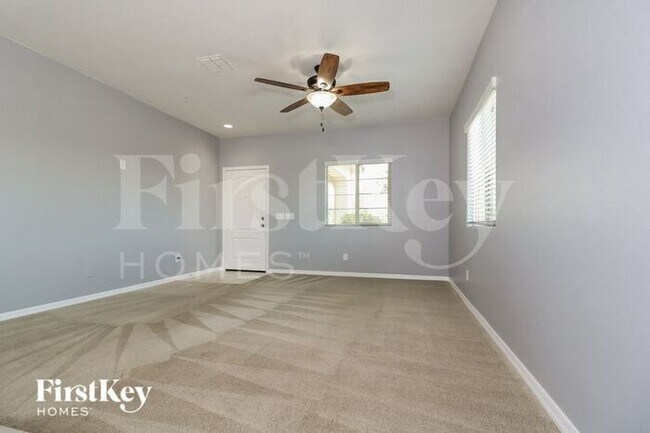 Building Photo - 21341 W Alvarado Rd