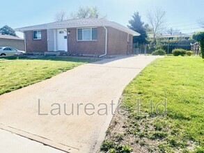 Building Photo - 8344 Charlotte Way