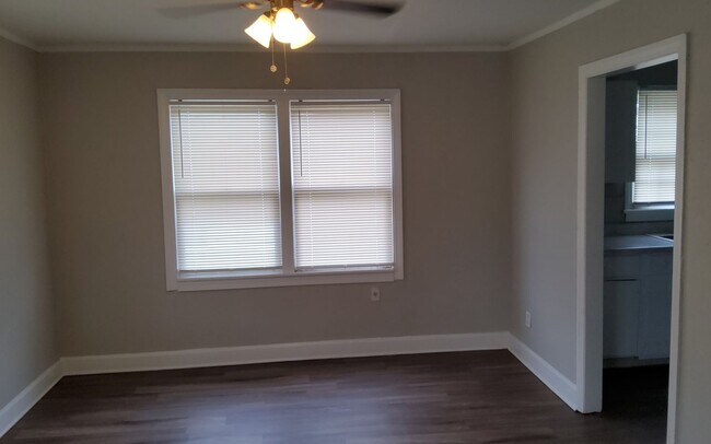 Foto del edificio - 1155 S Greer St
