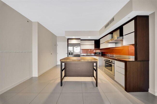 Foto del edificio - 2155 Washington Ct