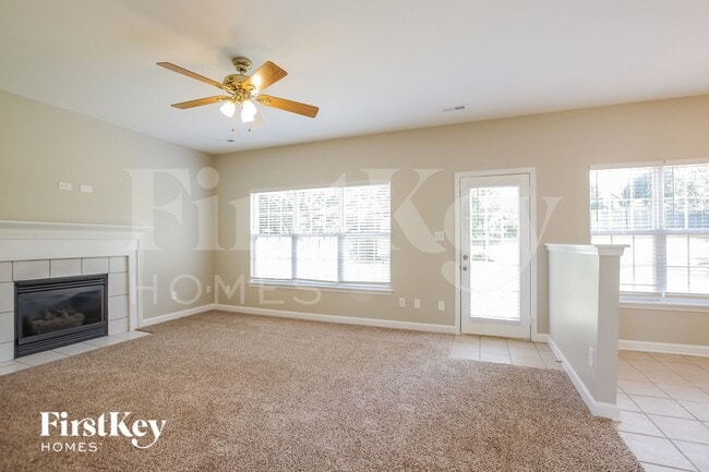 Foto del edificio - 105 Mark Twain Ct