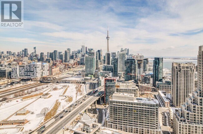 Building Photo - 219 Fort York Blvd