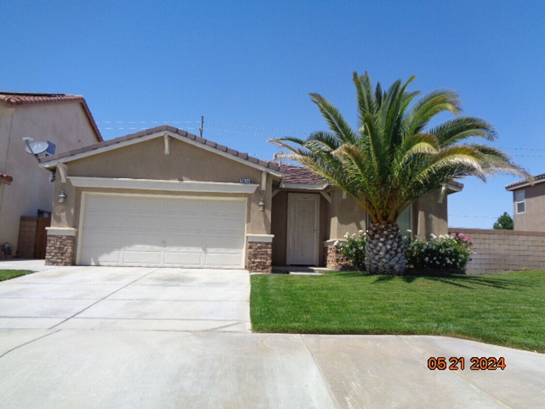 5803 Golding Dr, Lancaster, CA 93536 House Rental in Lancaster, CA