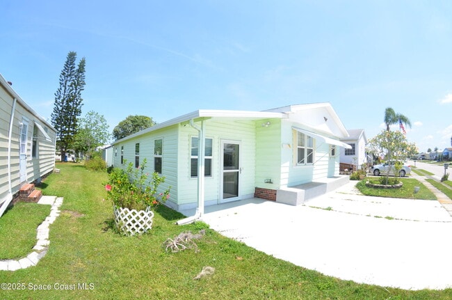 Building Photo - 1931 Coco Plum St NE