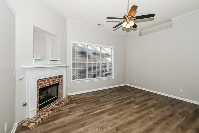 Foto del edificio - 8698 Macon Rd