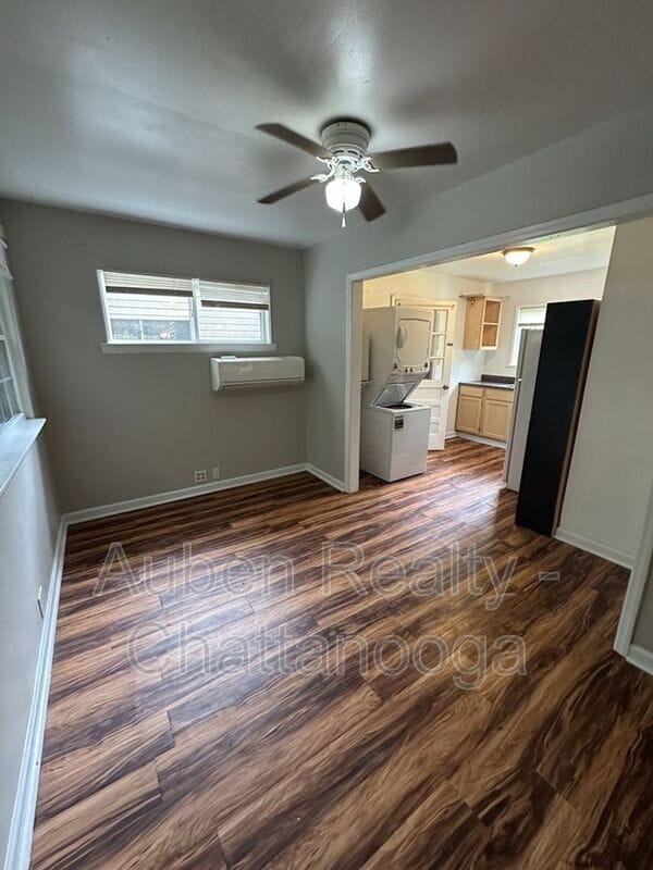 Building Photo - 14 Hemlock Cir