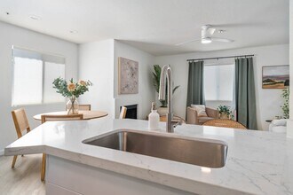 Building Photo - Caldera