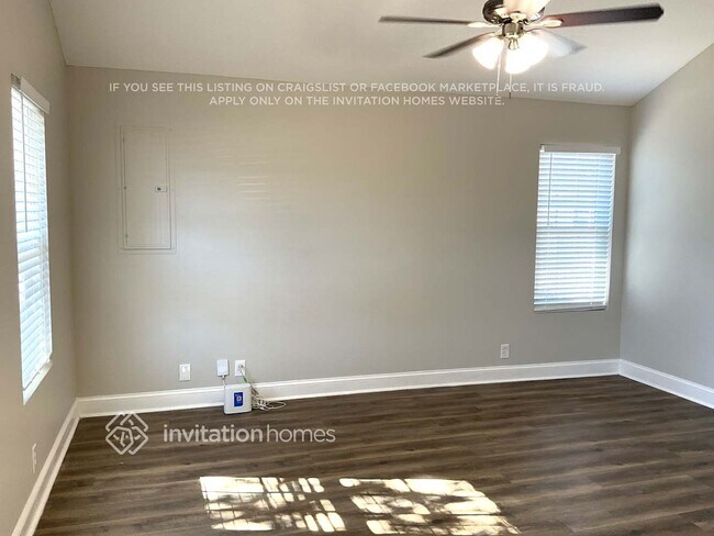 Building Photo - 916 Red Feather Trail