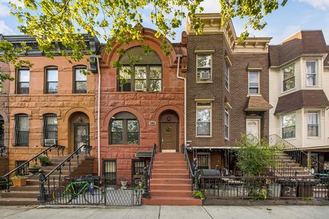 Front of house - 523 Bainbridge St