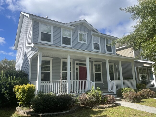 Building Photo - 15 6th Ave