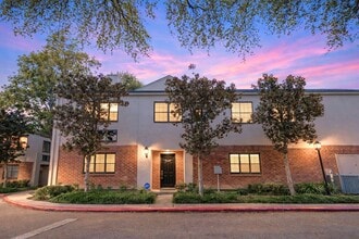 Building Photo - 2440 Bering Dr