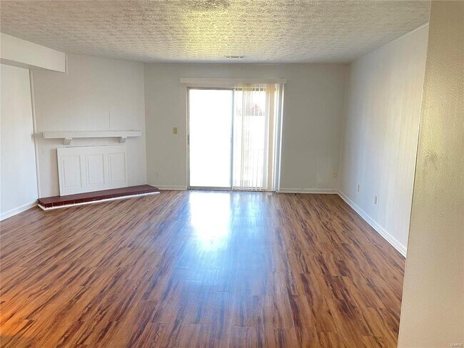 Foto del edificio - 601 White Oak Dr