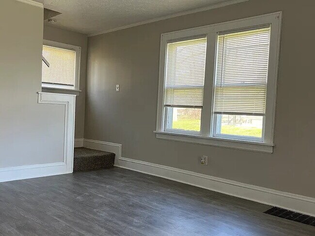 Foto del edificio - newly updated 3 Bedroom 1 Bath