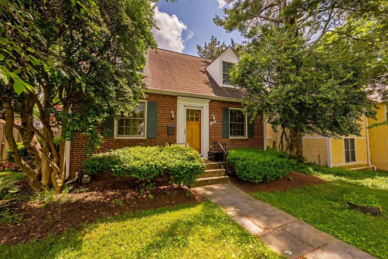 Primary Photo - Prepare to be Surprised! Expanded Cape in ...