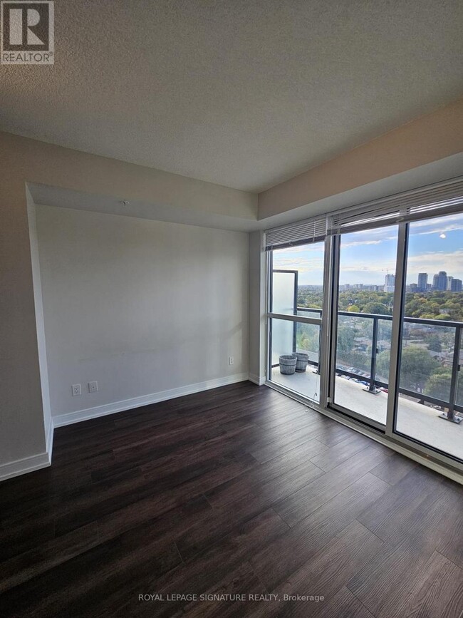 Building Photo - 20 Thomas Riley Rd