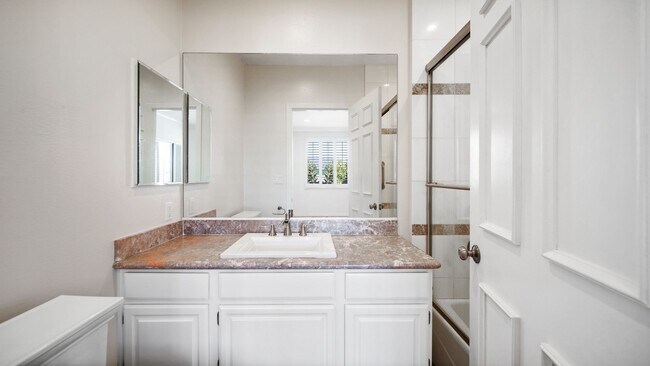 Foto del edificio - 2 bedroom 2.5 bathroom