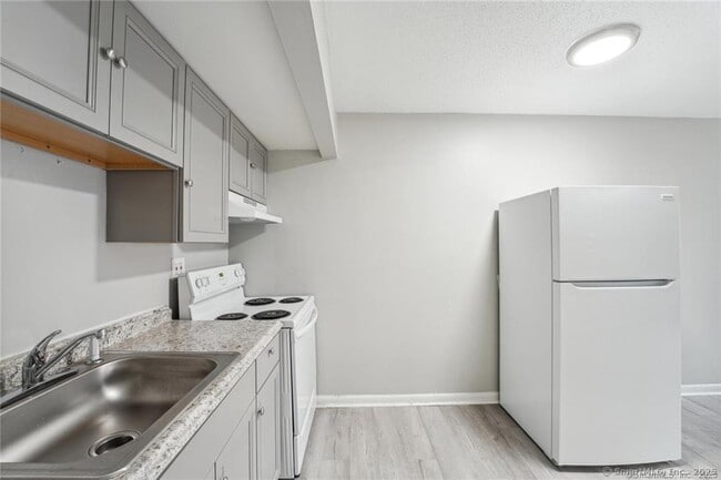 Foto del edificio - 1150 Ogden St Ext
