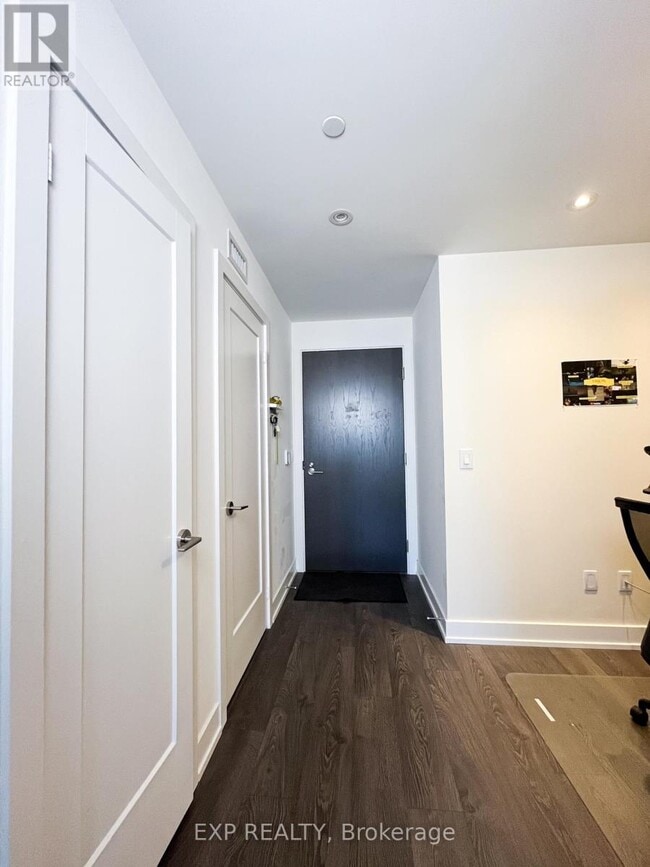 Building Photo - 5 Mabelle Ave