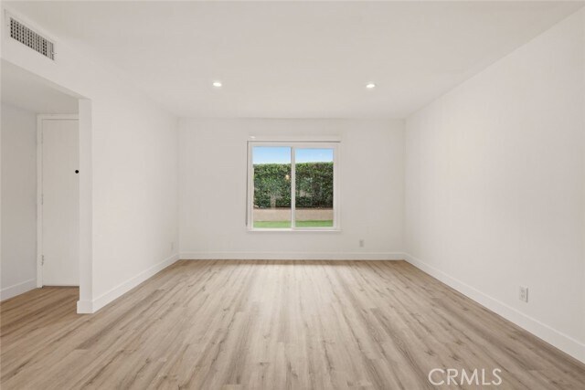 Building Photo - 725 Palomares Ave