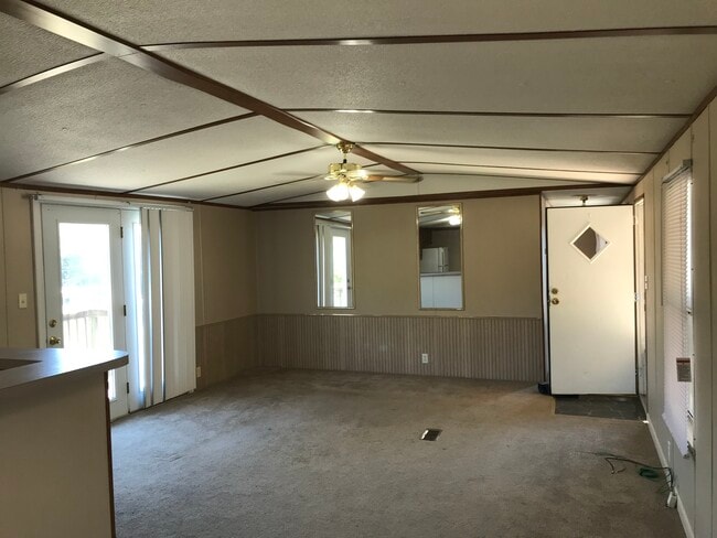 Foto del edificio - 133 James Way