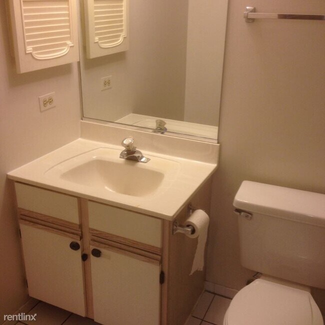 Building Photo - 2 br, 2 bath Apartment - 1704 sable ln