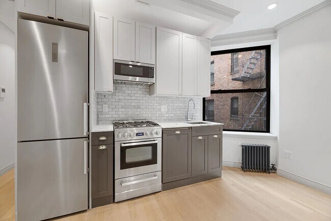 Building Photo - 199 West 10th Street