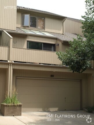 Building Photo - 2954 Kalmia Ave