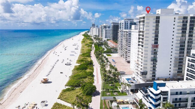 Foto del edificio - 6061 Collins Ave
