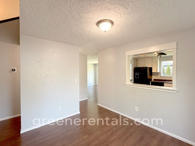 Foto del edificio - 3BD/1.5BA in Desired West Olympia Location