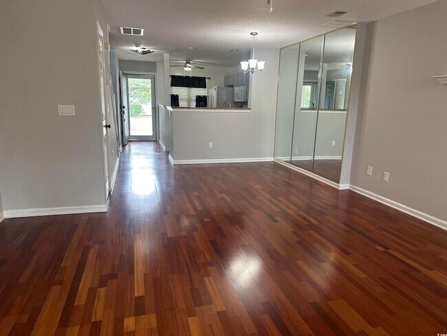 Foto del edificio - 3529 Evergreen Way