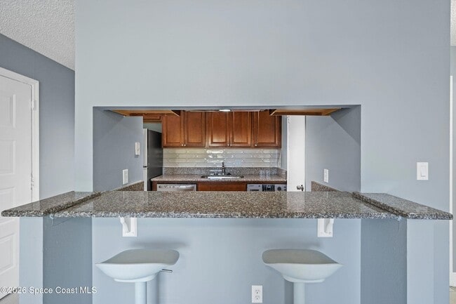 Building Photo - 225 S Tropical Trail