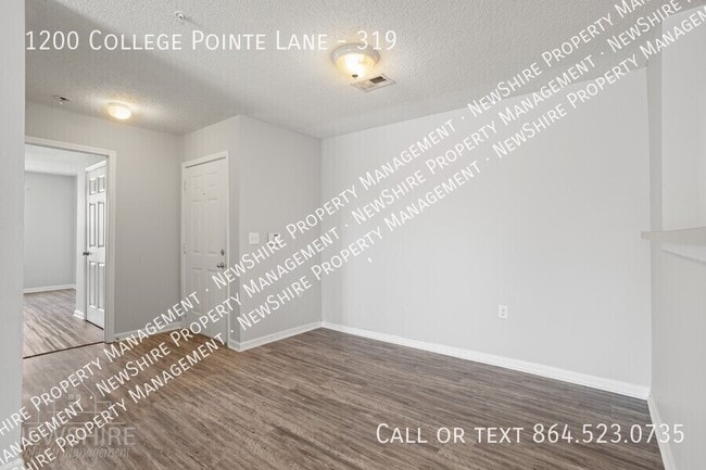 Foto del edificio - 1200 College Pointe Ln
