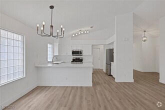 Building Photo - 8249 Peaceful Canyon Dr